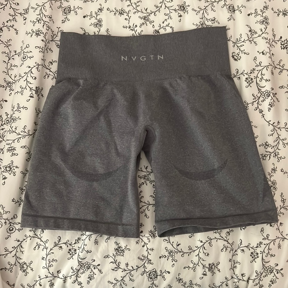 NVGTN gray contour seamless shorts in size small!